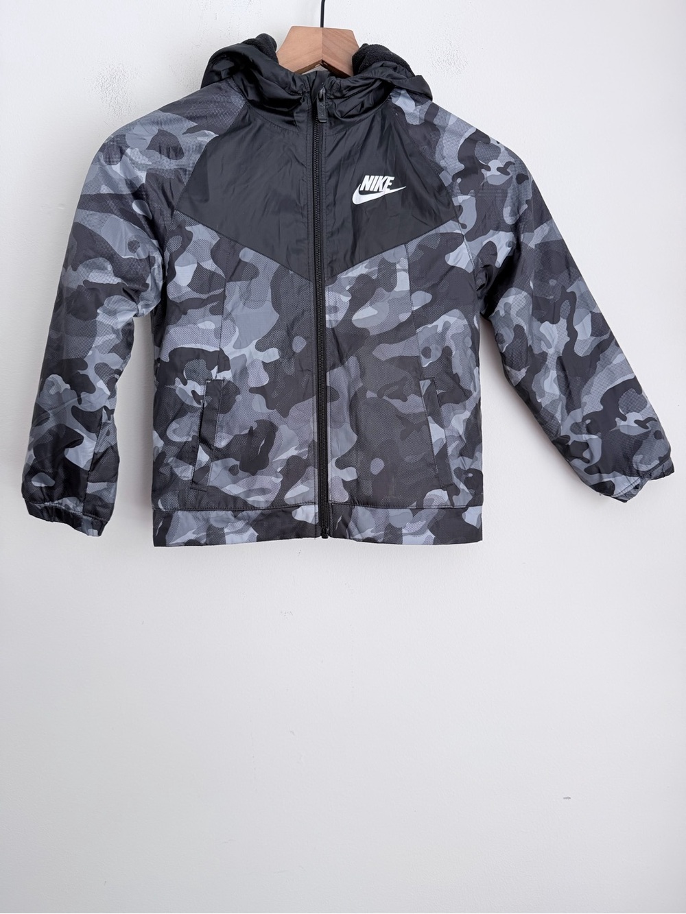 Nike boys black camo fleece Jacket hooded 7